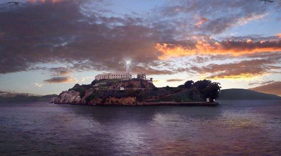 Homepage alcatraz island at sunset2
