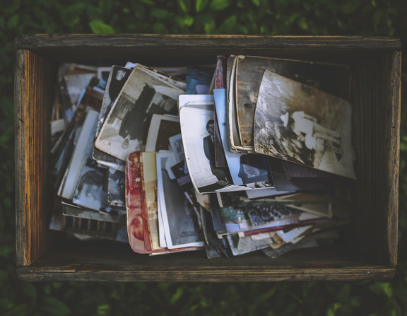 Large large canva   old photos in the wooden box